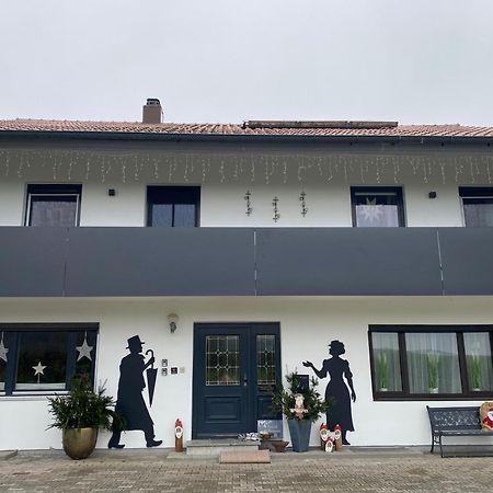 Ferienwohnung Im Idyll 1 Hengersberg Exteriör bild